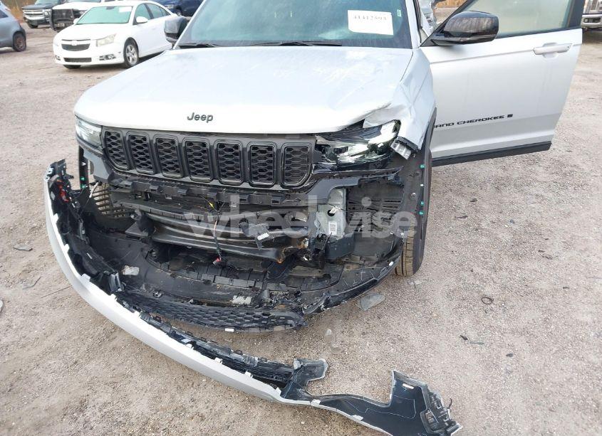 Photo 6 of 2024 Jeep Grand CHEROKEE L ALTITUDE 4X4 (VIN 1C4RJKAG8R8507562)
