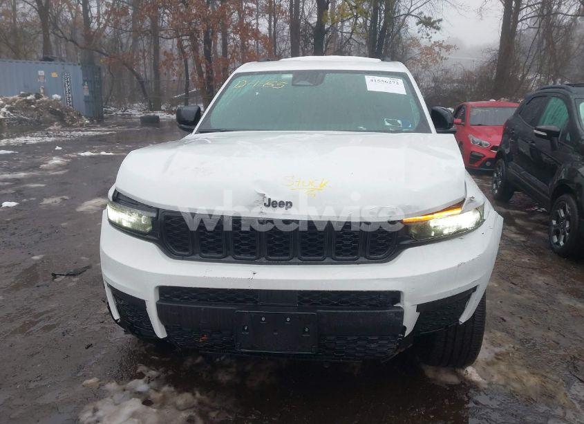 Photo 12 of 2024 Jeep Grand CHEROKEE L ALTITUDE 4X4 (VIN 1C4RJKAG8R8556020)