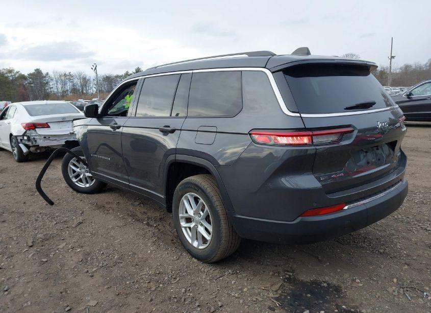 Photo 3 of 2022 Jeep Grand CHEROKEE L LAREDO 4X4 (VIN 1C4RJKAG9N8618079)