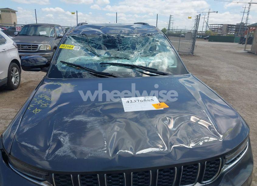 Photo 6 of 2023 Jeep Grand CHEROKEE L LAREDO 4X4 (VIN 1C4RJKAG9P8829169)