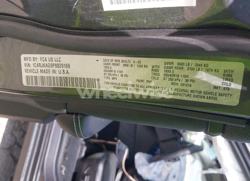 Photo 9 of 2023 Jeep Grand CHEROKEE L LAREDO 4X4 (VIN 1C4RJKAG9P8829169)