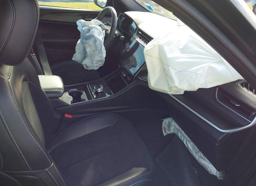 Photo 5 of 2023 Jeep Grand CHEROKEE L ALTITUDE 4X4 (VIN 1C4RJKAG9P8894491)