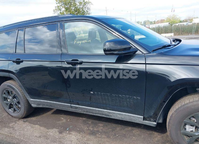 Photo 14 of 2024 Jeep Grand CHEROKEE L ALTITUDE X 4X4 (VIN 1C4RJKAG9R8562960)