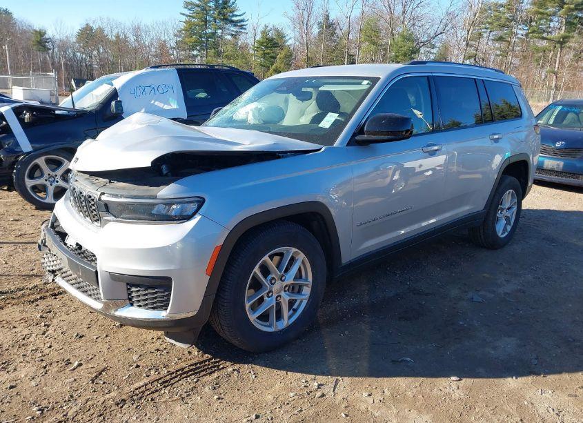 Photo 2 of 2021 Jeep Grand CHEROKEE L LAREDO 4X4 (VIN 1C4RJKAGXM8167985)