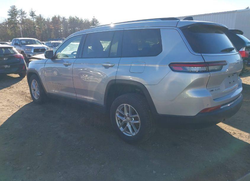 Photo 3 of 2021 Jeep Grand CHEROKEE L LAREDO 4X4 (VIN 1C4RJKAGXM8167985)