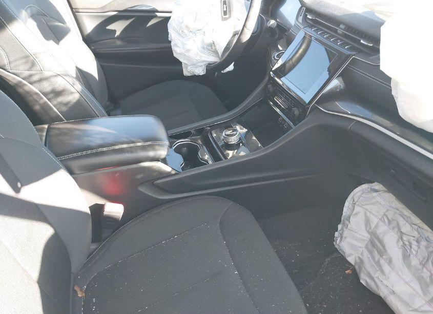 Photo 5 of 2021 Jeep Grand CHEROKEE L LAREDO 4X4 (VIN 1C4RJKAGXM8167985)