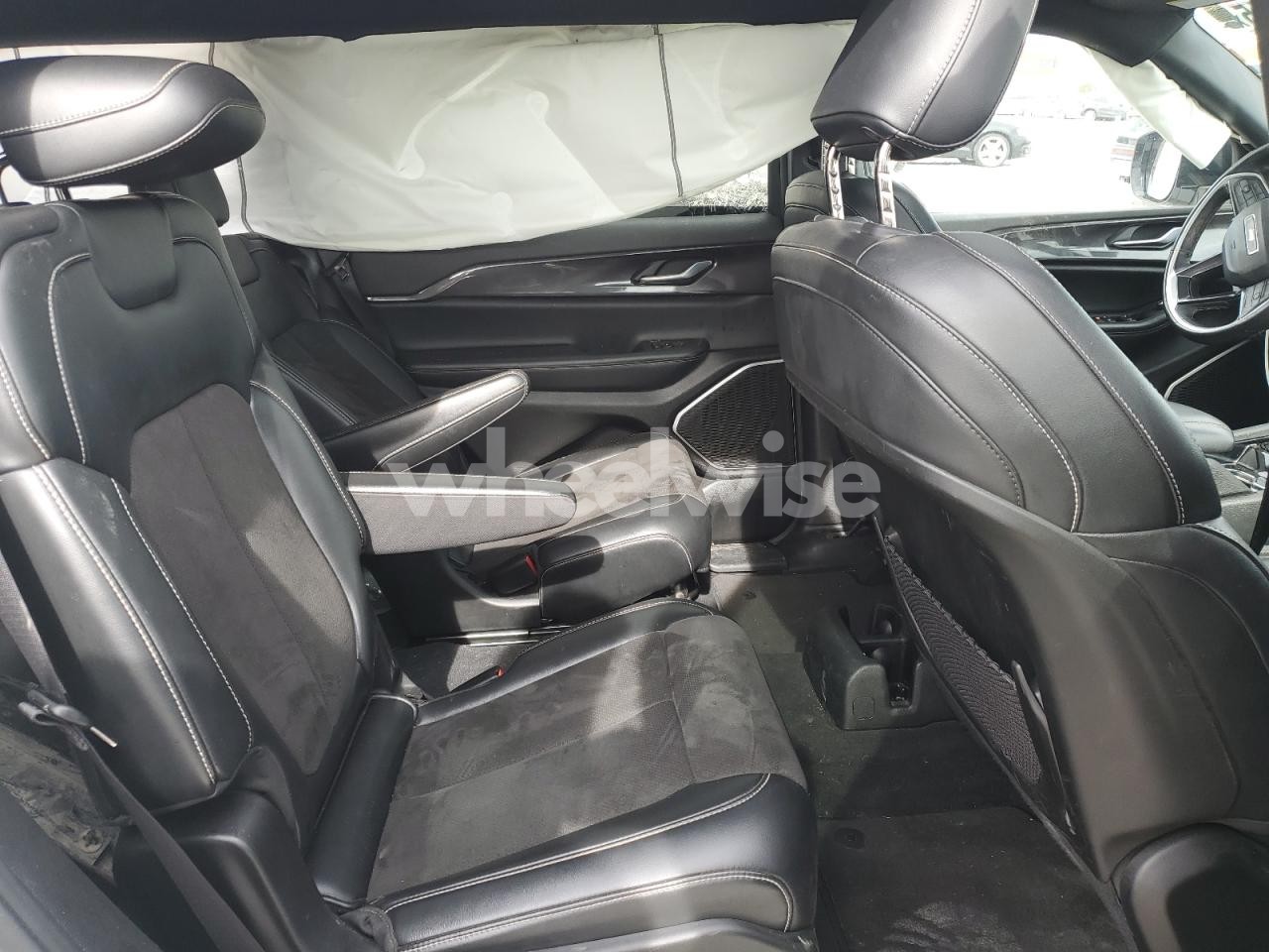 Photo 11 of 2022 JEEP GRAND CHEROKEE L LAREDO (VIN 1C4RJKAGXN8615630)