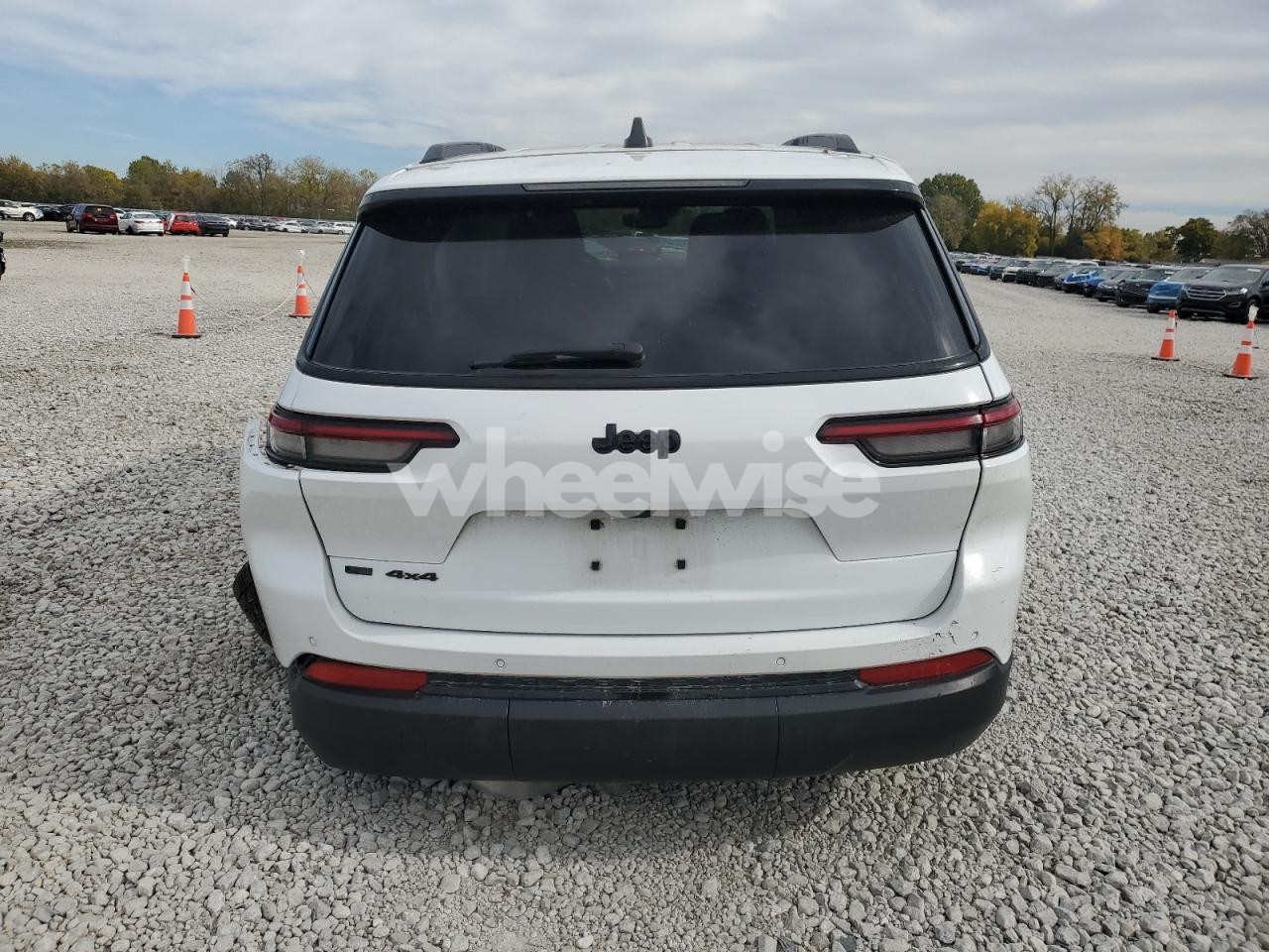 Photo 6 of 2022 JEEP GRAND CHEROKEE L LAREDO (VIN 1C4RJKAGXN8615630)