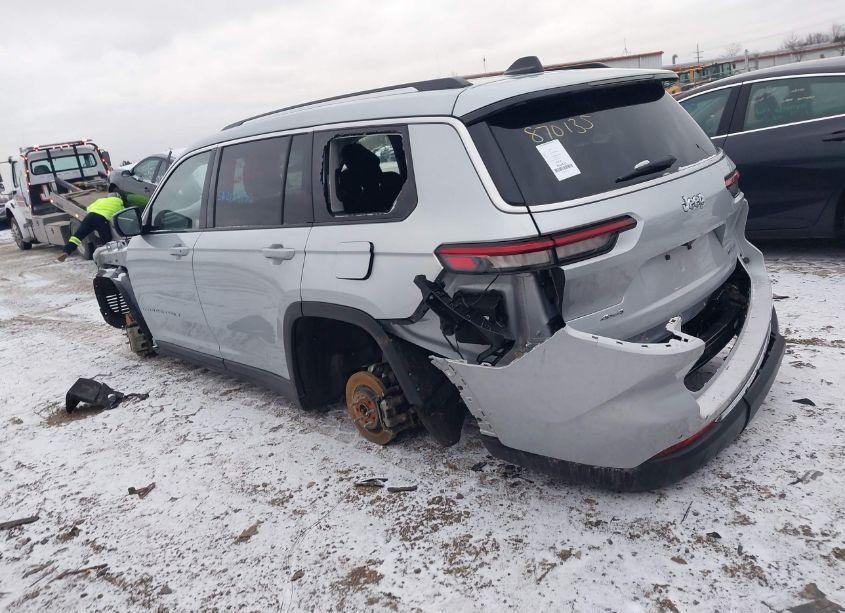 Photo 3 of 2023 Jeep Grand CHEROKEE L LAREDO 4X4 (VIN 1C4RJKAGXP8870135)
