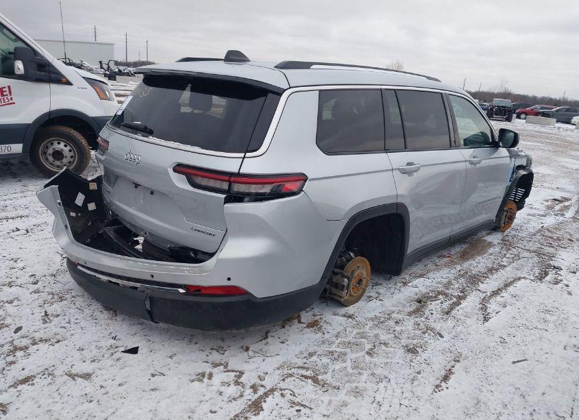 Photo 4 of 2023 Jeep Grand CHEROKEE L LAREDO 4X4 (VIN 1C4RJKAGXP8870135)