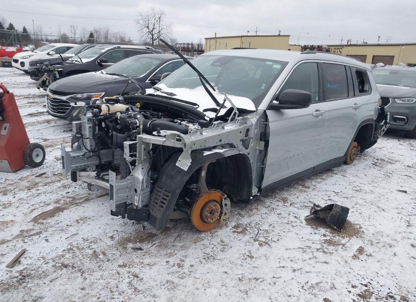 Photo 6 of 2023 Jeep Grand CHEROKEE L LAREDO 4X4 (VIN 1C4RJKAGXP8870135)