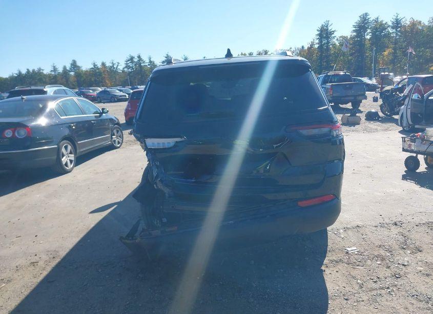 Photo 16 of 2023 Jeep Grand CHEROKEE L ALTITUDE 4X4 (VIN 1C4RJKAGXP8872788)