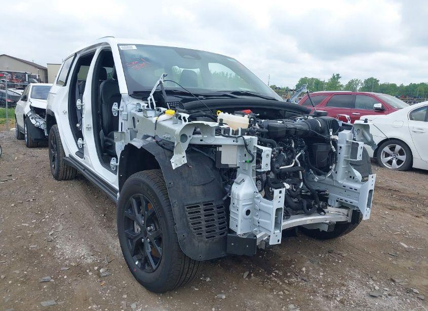 2024 Jeep Grand CHEROKEE L ALTITUDE 4X4 (VIN 1C4RJKAGXR8517512) main photo