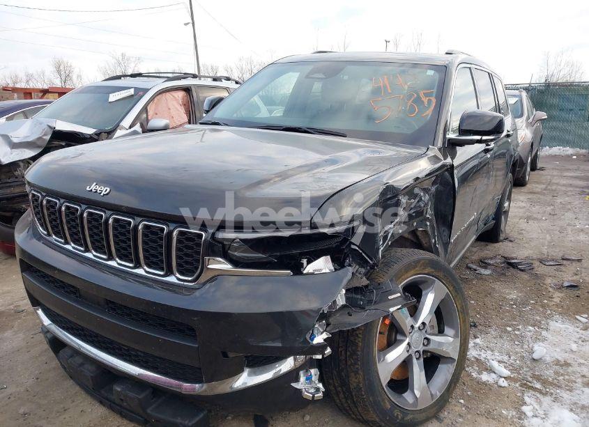 Photo 2 of 2021 Jeep Grand CHEROKEE L LIMITED 4X4 (VIN 1C4RJKBG0M8201351)