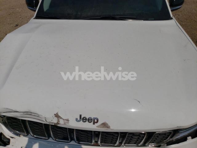 Photo 3 of 2021 JEEP GRAND CHEROKEE L LIMITED (VIN 1C4RJKBG0M8206629)