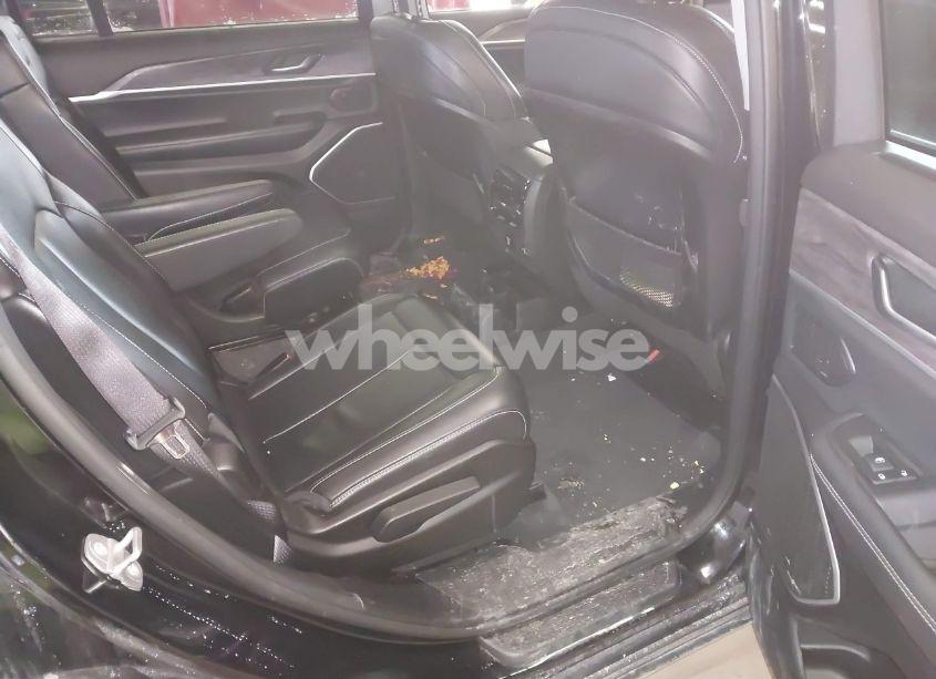 Photo 8 of 2022 Jeep Grand CHEROKEE L LIMITED 4X4 (VIN 1C4RJKBG0N8573306)