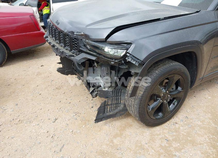 Photo 6 of 2022 Jeep Grand CHEROKEE L LIMITED 4X4 (VIN 1C4RJKBG0N8621824)