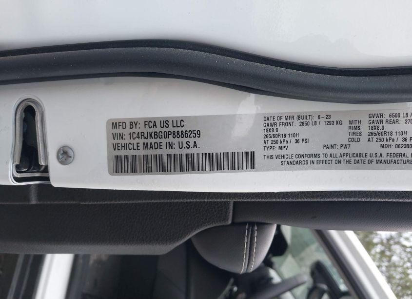 Photo 9 of 2023 Jeep Grand CHEROKEE L LIMITED 4X4 (VIN 1C4RJKBG0P8886259)