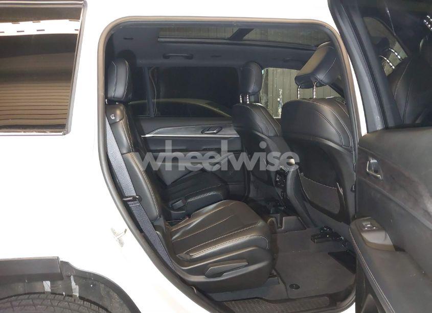 Photo 8 of 2024 Jeep Grand CHEROKEE L LIMITED 4X4 (VIN 1C4RJKBG0R8515797)