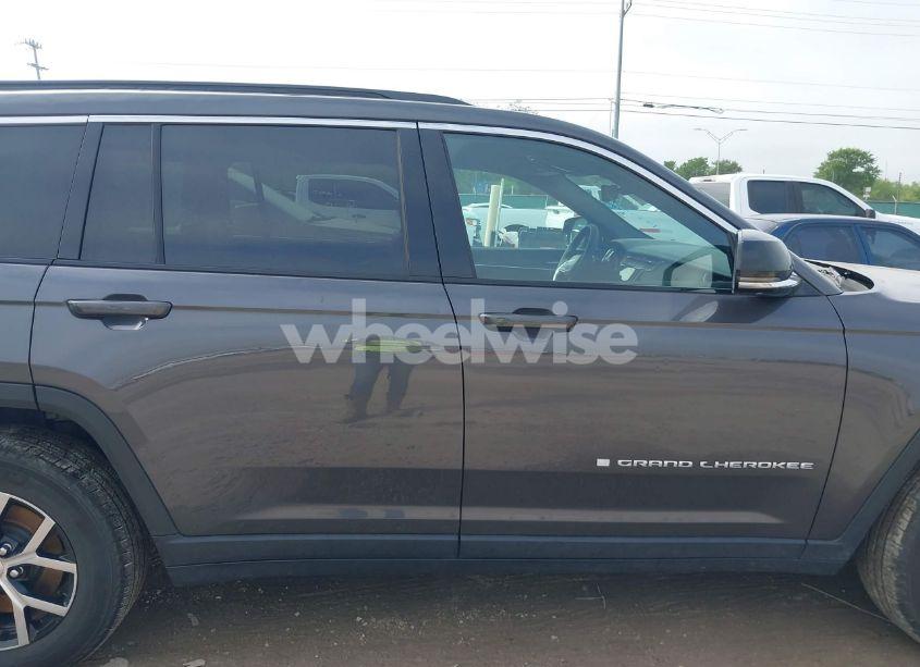 Photo 13 of 2024 Jeep Grand CHEROKEE L LIMITED 4X4 (VIN 1C4RJKBG0R8548766)