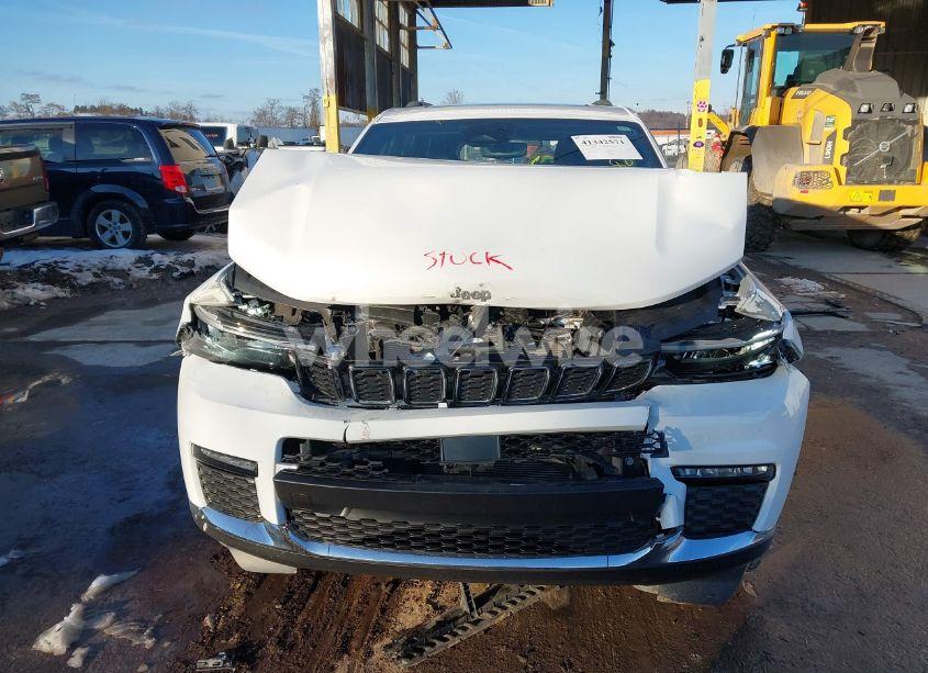 Photo 13 of 2024 Jeep Grand CHEROKEE L LIMITED 4X4 (VIN 1C4RJKBG0R8586885)