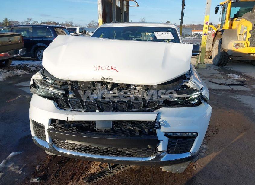 Photo 6 of 2024 Jeep Grand CHEROKEE L LIMITED 4X4 (VIN 1C4RJKBG0R8586885)