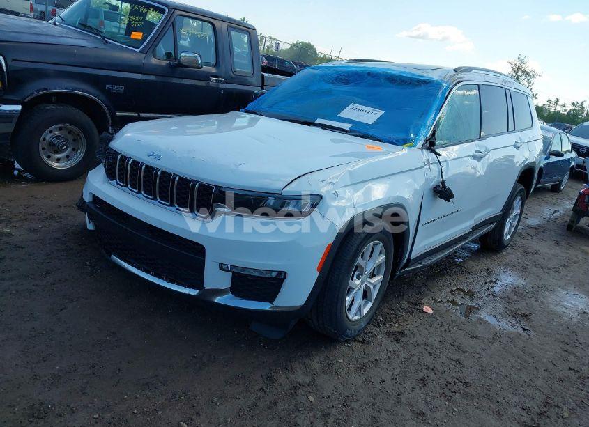 Photo 2 of 2022 Jeep Grand CHEROKEE L LIMITED 4X4 (VIN 1C4RJKBG1N8565926)