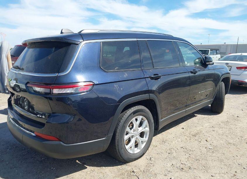 Photo 4 of 2023 Jeep Grand CHEROKEE L LIMITED 4X4 (VIN 1C4RJKBG1P8744177)