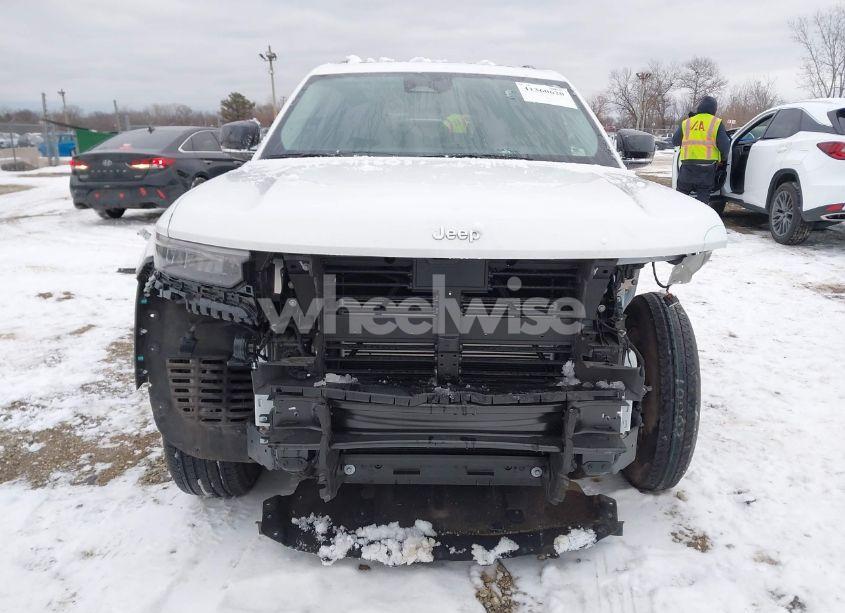 Photo 13 of 2023 Jeep Grand CHEROKEE L LIMITED 4X4 (VIN 1C4RJKBG1P8832579)