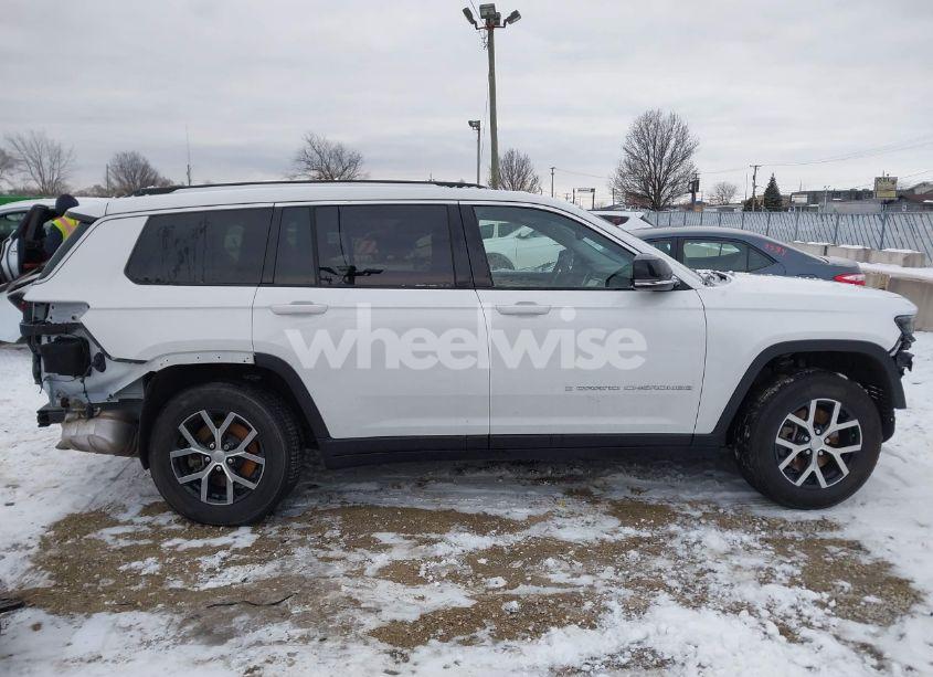 Photo 14 of 2023 Jeep Grand CHEROKEE L LIMITED 4X4 (VIN 1C4RJKBG1P8832579)