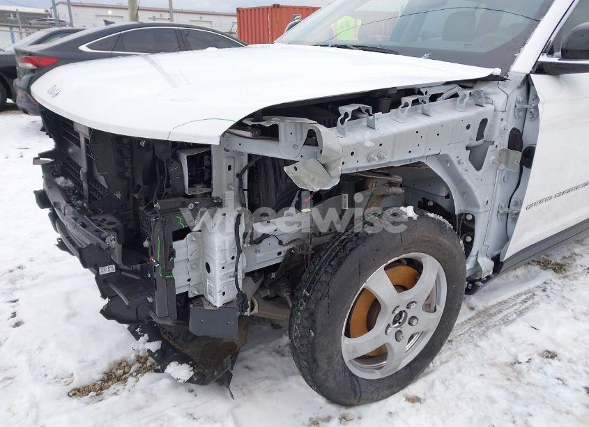 Photo 18 of 2023 Jeep Grand CHEROKEE L LIMITED 4X4 (VIN 1C4RJKBG1P8832579)