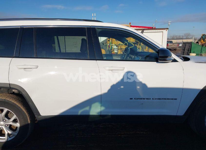 Photo 13 of 2023 Jeep Grand CHEROKEE L LIMITED 4X4 (VIN 1C4RJKBG1P8886450)