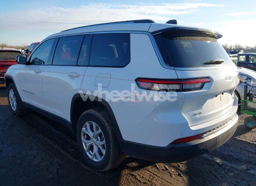 Photo 3 of 2023 Jeep Grand CHEROKEE L LIMITED 4X4 (VIN 1C4RJKBG1P8886450)