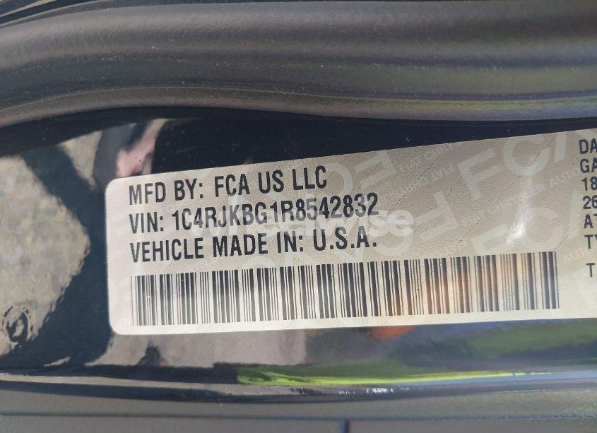 Photo 9 of 2024 Jeep Grand CHEROKEE L LIMITED 4X4 (VIN 1C4RJKBG1R8542832)