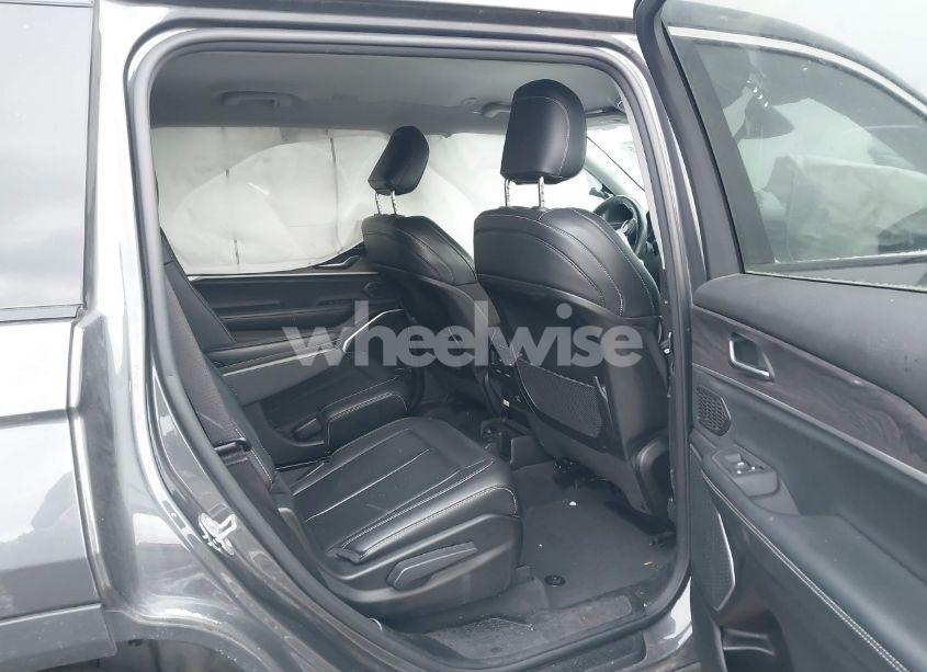 Photo 8 of 2022 Jeep Grand CHEROKEE L LIMITED 4X4 (VIN 1C4RJKBG2N8521787)