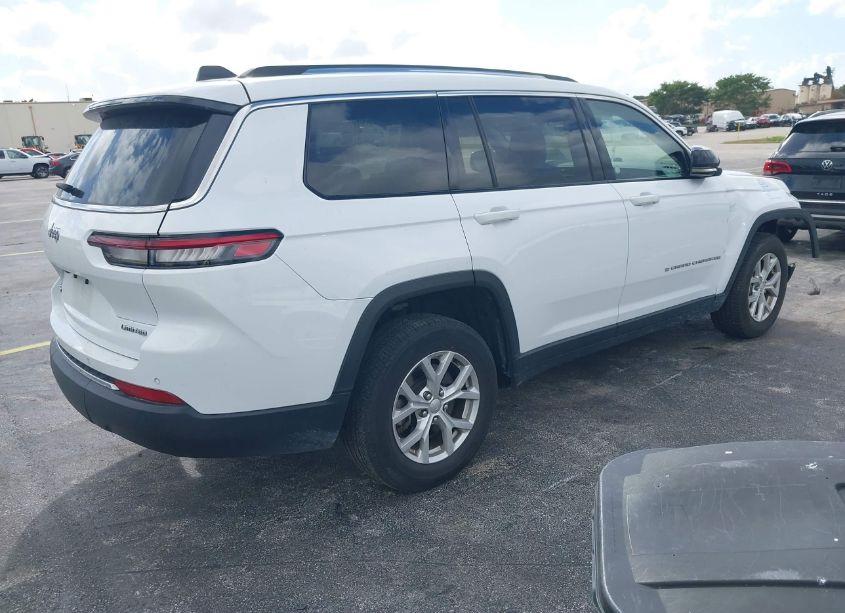 Photo 4 of 2023 Jeep Grand CHEROKEE L LIMITED 4X4 (VIN 1C4RJKBG2P8728943)