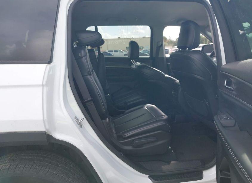 Photo 8 of 2023 Jeep Grand CHEROKEE L LIMITED 4X4 (VIN 1C4RJKBG2P8728943)