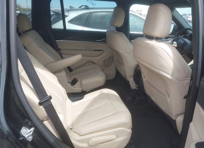 Photo 8 of 2023 Jeep Grand CHEROKEE L LIMITED 4X4 (VIN 1C4RJKBG2P8733043)