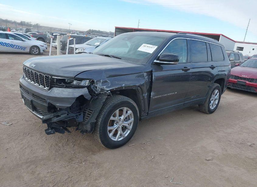 Photo 2 of 2023 Jeep Grand CHEROKEE L LIMITED 4X4 (VIN 1C4RJKBG2P8865705)