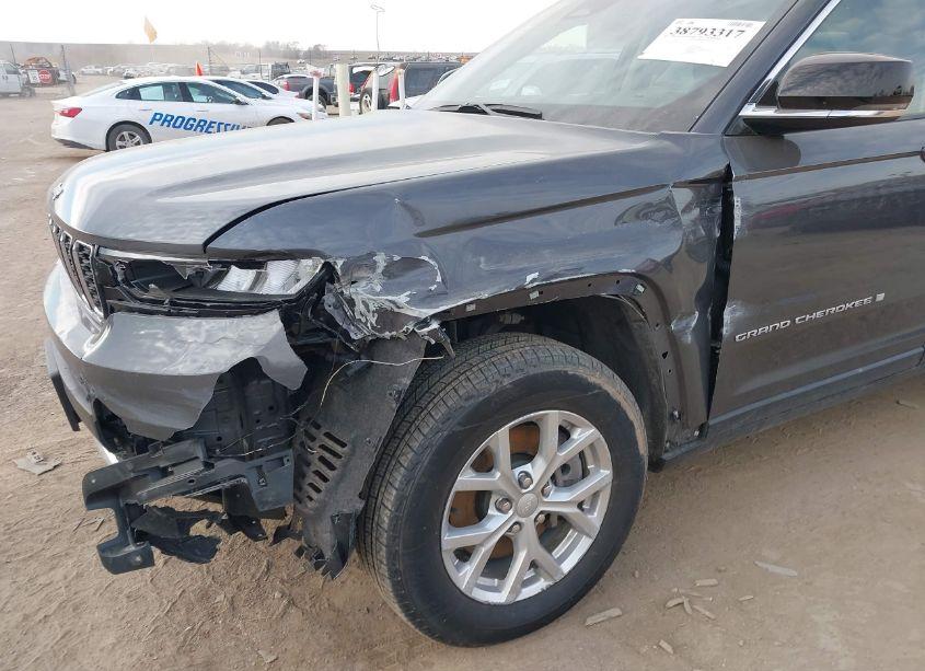 Photo 6 of 2023 Jeep Grand CHEROKEE L LIMITED 4X4 (VIN 1C4RJKBG2P8865705)