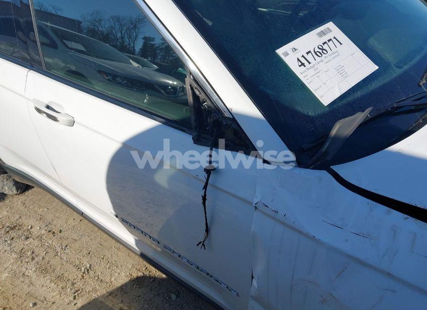 Photo 20 of 2024 Jeep Grand CHEROKEE L LIMITED 4X4 (VIN 1C4RJKBG2R8507331)