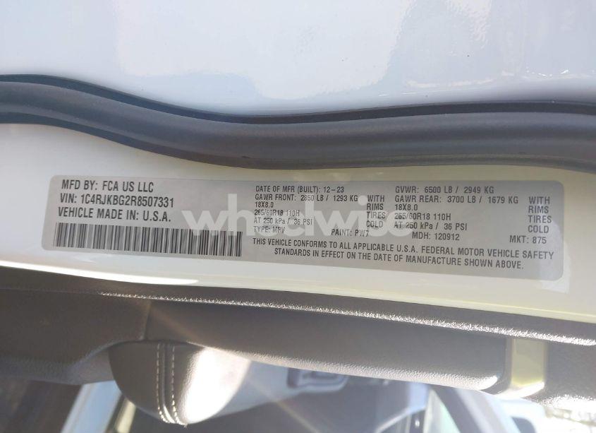 Photo 9 of 2024 Jeep Grand CHEROKEE L LIMITED 4X4 (VIN 1C4RJKBG2R8507331)