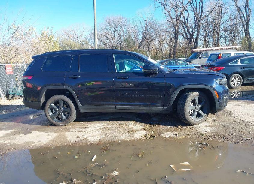 Photo 13 of 2024 Jeep Grand CHEROKEE L LIMITED 4X4 (VIN 1C4RJKBG2R8543925)