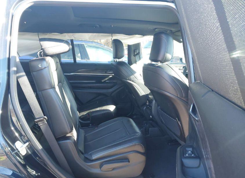 Photo 8 of 2024 Jeep Grand CHEROKEE L LIMITED 4X4 (VIN 1C4RJKBG2R8543925)