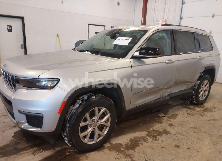 Photo 2 of 2021 Jeep Grand CHEROKEE L LIMITED 4X4 (VIN 1C4RJKBG3M8112132)
