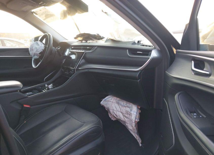 Photo 5 of 2022 Jeep Grand CHEROKEE L LIMITED 4X4 (VIN 1C4RJKBG3N8513066)