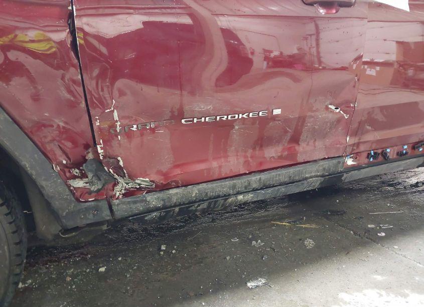 Photo 6 of 2022 Jeep Grand CHEROKEE L LIMITED 4X4 (VIN 1C4RJKBG3N8578452)