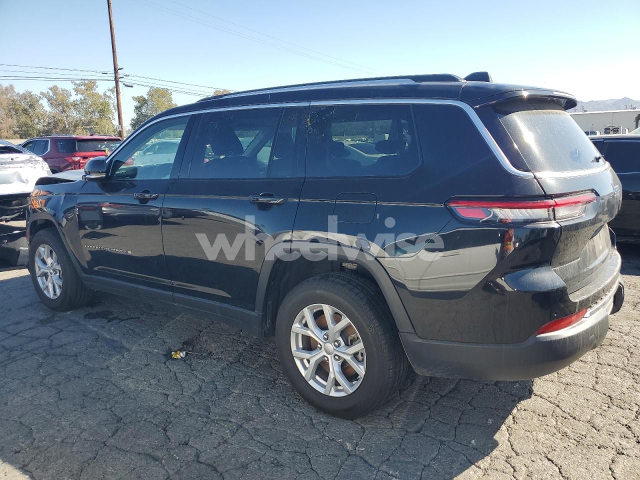 Photo 2 of 2023 JEEP GRAND CHEROKEE L LIMITED (VIN 1C4RJKBG3P8806646)