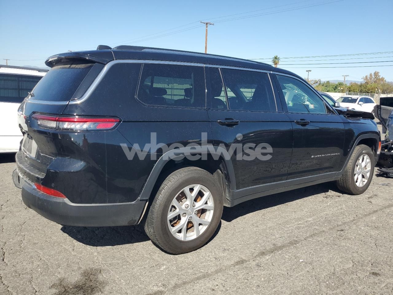 Photo 3 of 2023 JEEP GRAND CHEROKEE L LIMITED (VIN 1C4RJKBG3P8806646)