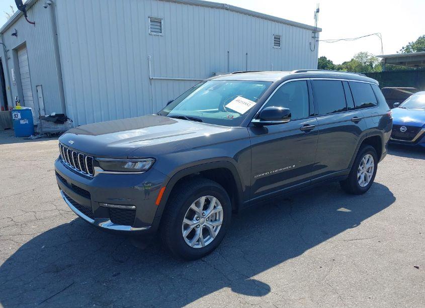 Photo 2 of 2023 Jeep Grand CHEROKEE L LIMITED 4X4 (VIN 1C4RJKBG3P8811037)